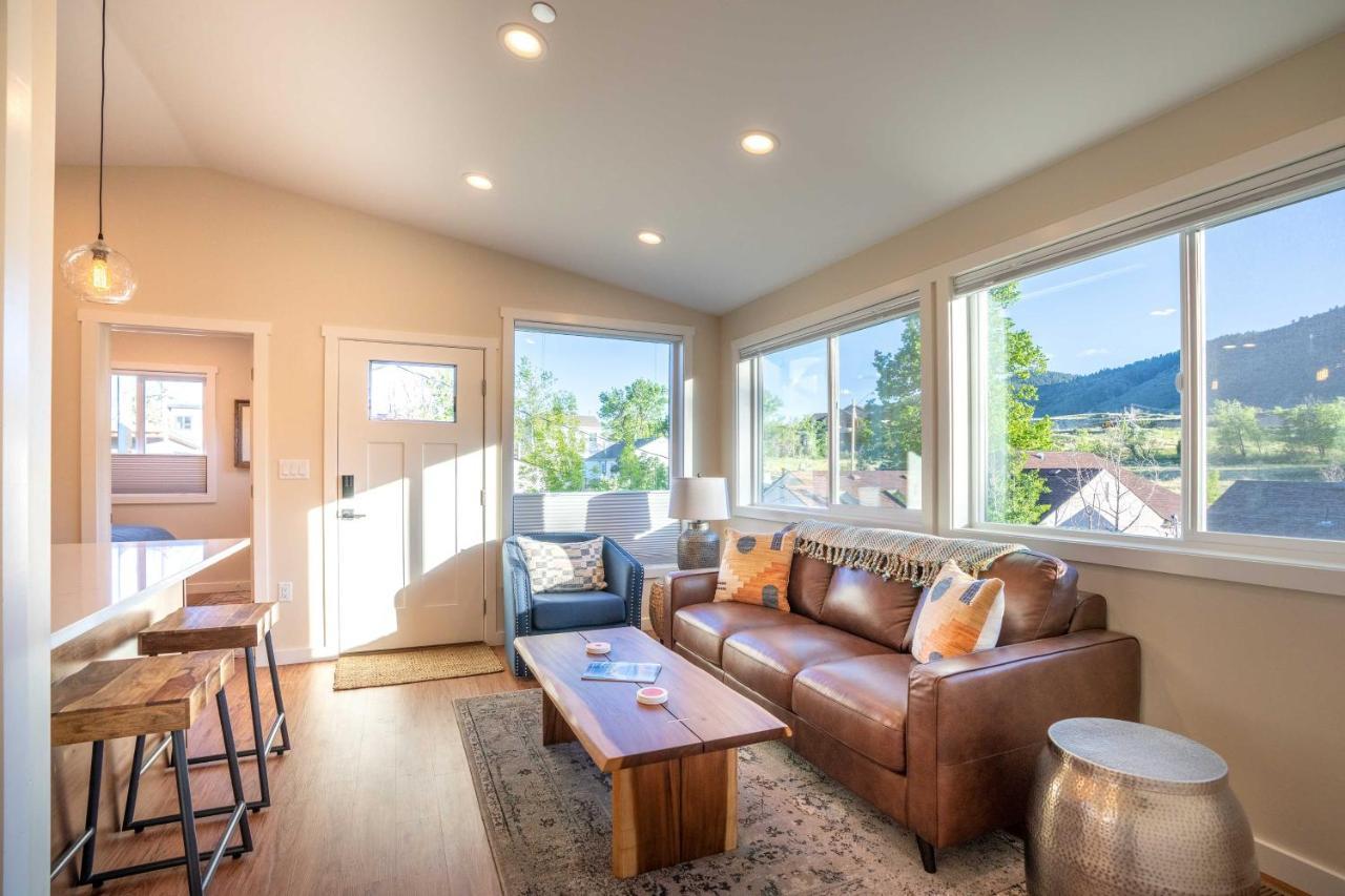 Modern Golden Cottage With Mtn Views Near Red Rocks Exterior photo